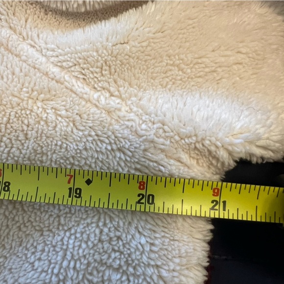L.L. Bean Medium Ivory/White Fleece Jacket Size Medium - Picture 6 of 10